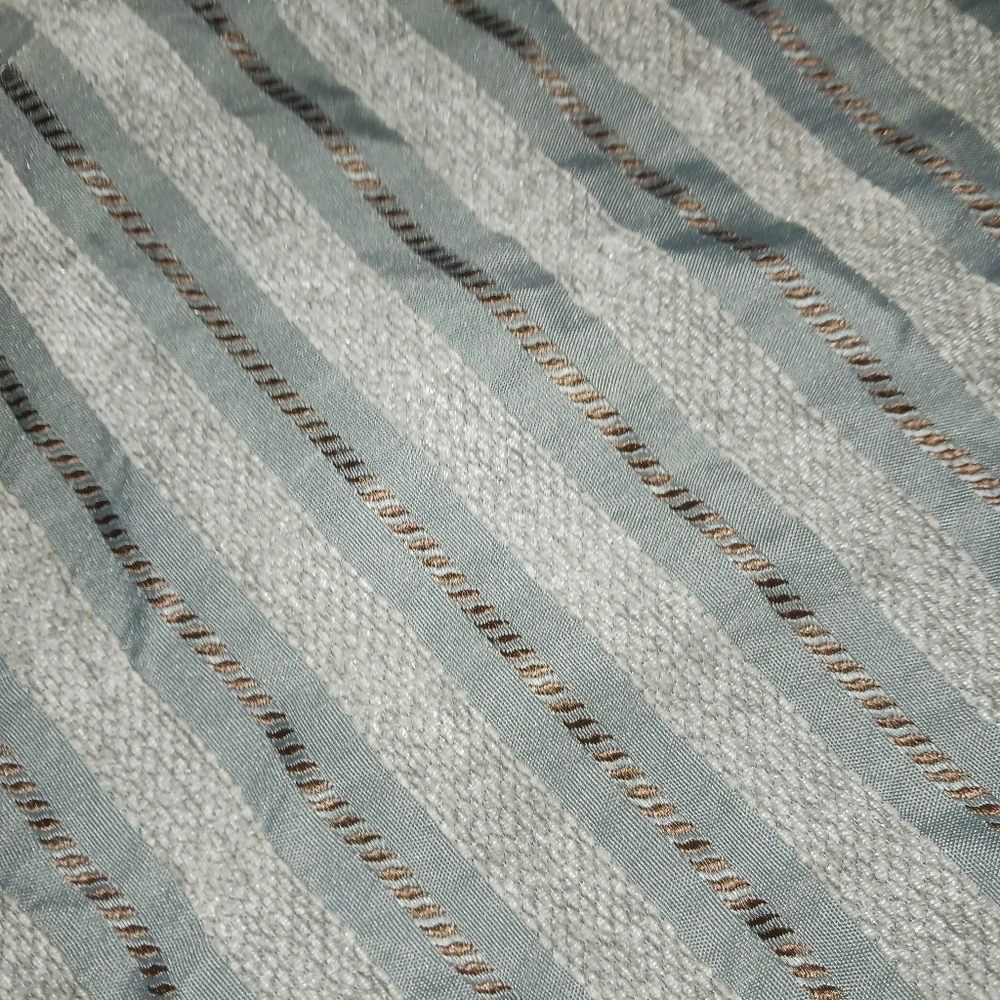 Valance/curtains - Picture 6 of 6